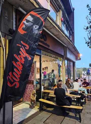 5746163C-3C91-48AC-80B1-03E9BA516BA4_4_5005_c